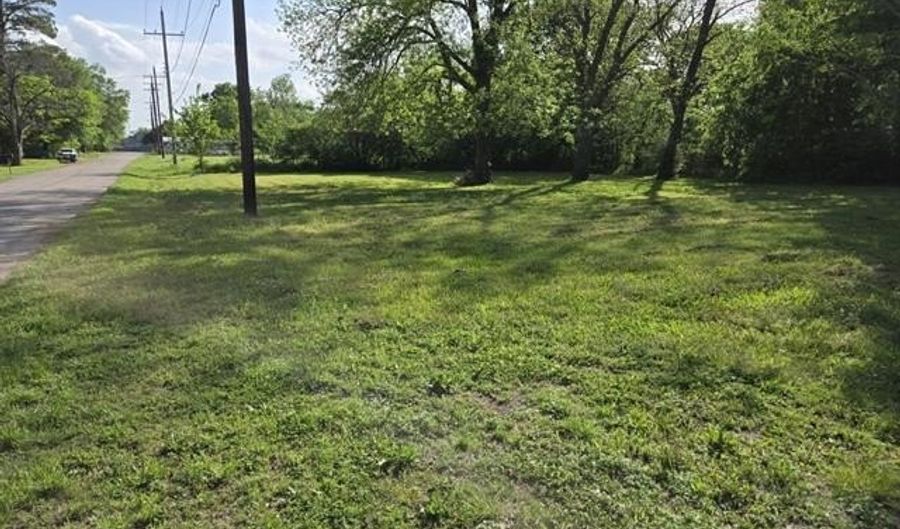 387 N Kentucky Ave, Atoka, OK 74525 - 3 Beds, 2 Bath