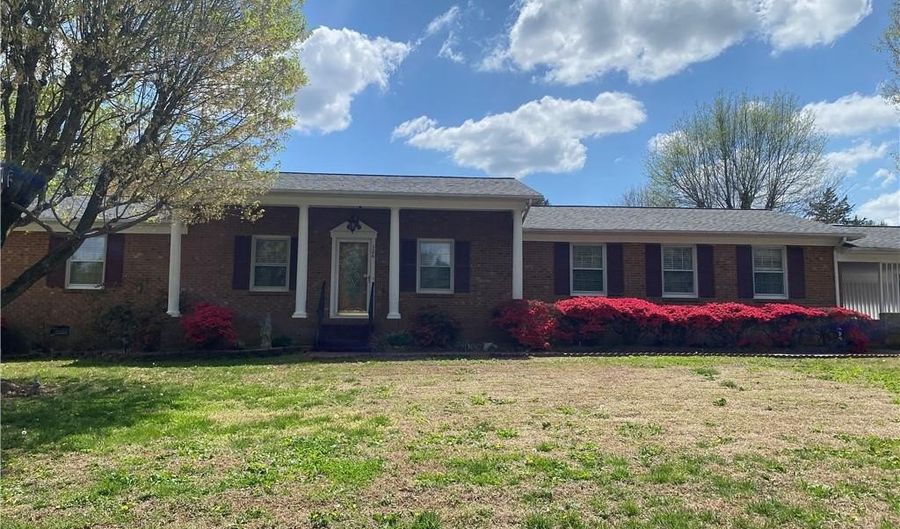 126 Apollo Cir, Archdale, NC 27263 - 3 Beds, 2 Bath
