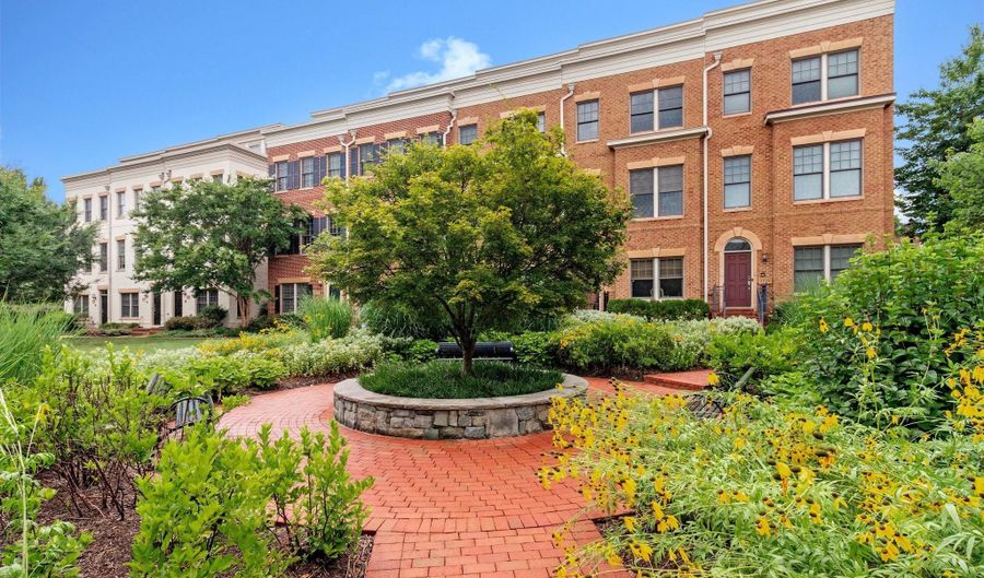 4531 WESTHALL Dr NW, Washington, DC 20007 - 3 Beds, 4 Bath