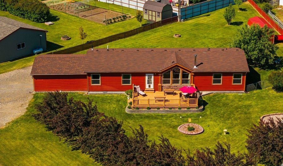 201 N Jackson St, Boulder, MT 59632 - 3 Beds, 2 Bath