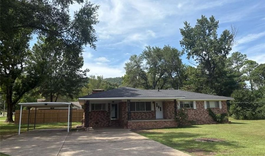 1801 N Church St, Atkins, AR 72823 - 3 Beds, 2 Bath