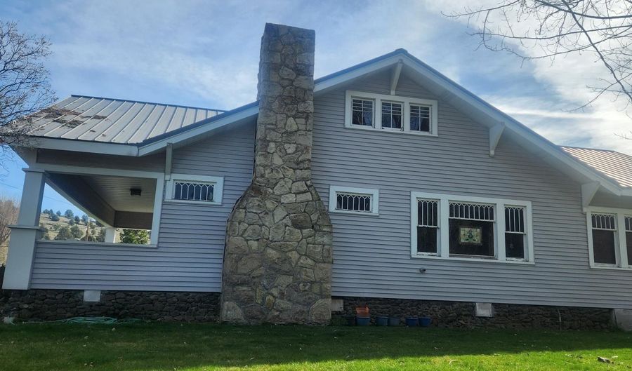 103 Oak St, Adin, CA 96006 - 2 Beds, 2 Bath