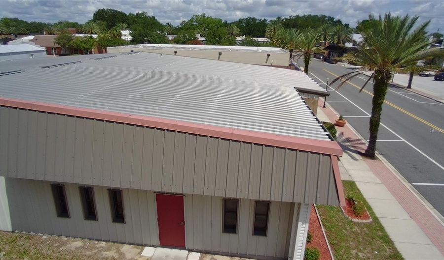 208 E LAKE Ave, Auburndale, FL 33823 - 0 Beds, 0 Bath