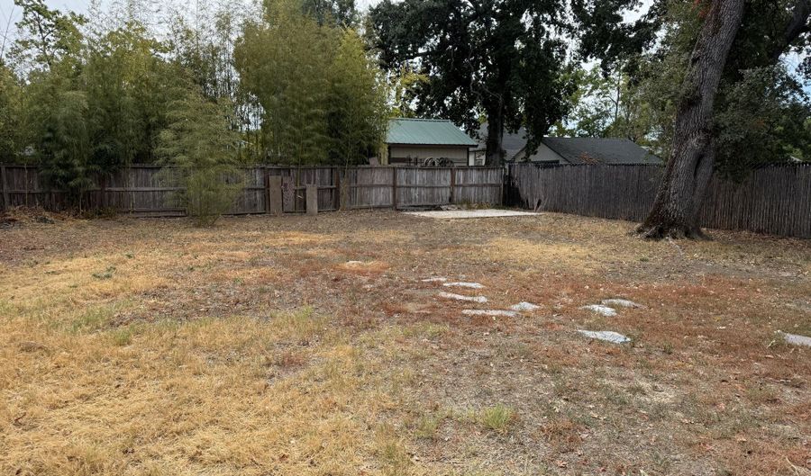 1715 School St, Anderson, CA 96007 - 3 Beds, 2 Bath
