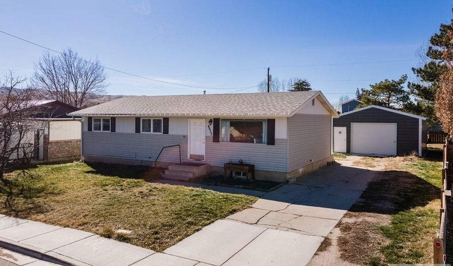 4633 Tahoe Pl, Chubbuck, ID 83202 - 4 Beds, 2 Bath