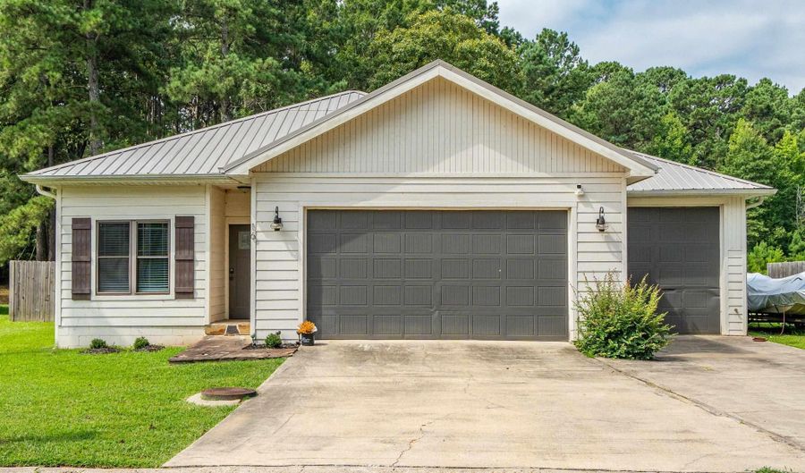 16 Paradise Cir, Arkadelphia, AR 71923 - 2 Beds, 2 Bath