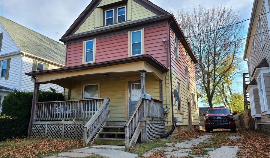 564 Carroll St, Akron, OH 44304 - 4 Beds, 2 Bath