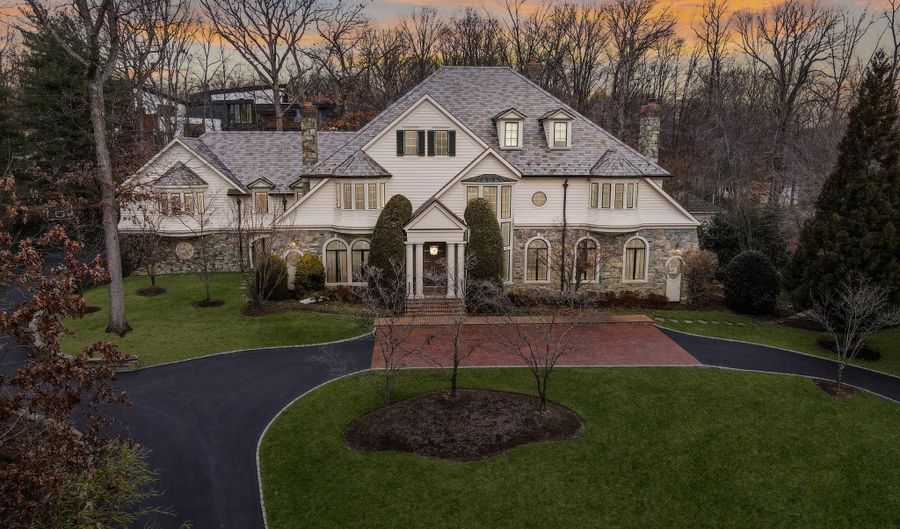 10222 IRON GATE Rd, Potomac, MD 20854 - 7 Beds, 10 Bath