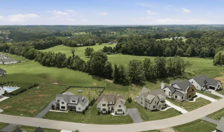 9171 Hermitage Ln, Alvaton, KY 42122 - 4 Beds, 5 Bath