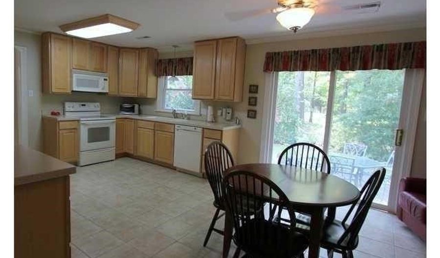13031 Fairway Ln, Ashland, VA 23005 - 3 Beds, 2 Bath