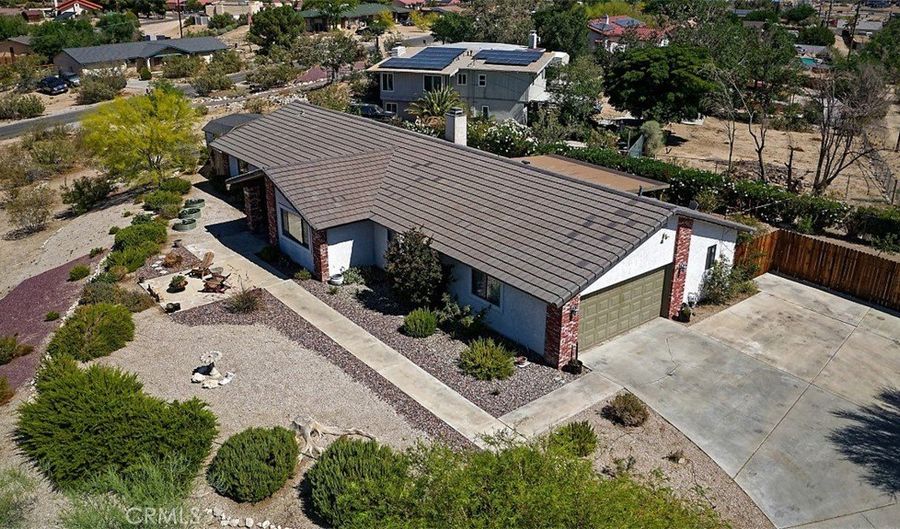15381 Otomian Rd, Apple Valley, CA 92307 - 3 Beds, 3 Bath