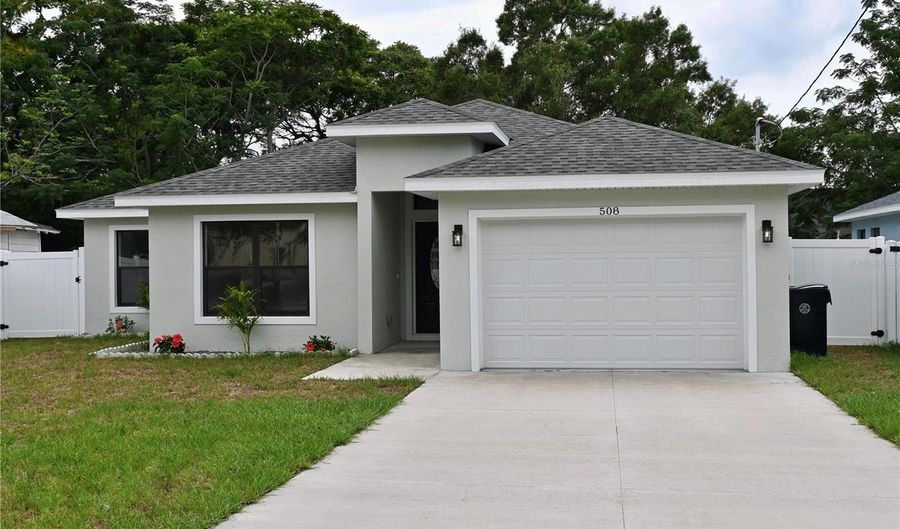 508 BENNETT St, Auburndale, FL 33823 - 4 Beds, 2 Bath