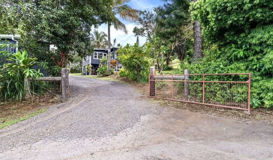 44-2806 KALANIAI Rd, Honokaa, HI 96727 - 4 Beds, 2 Bath