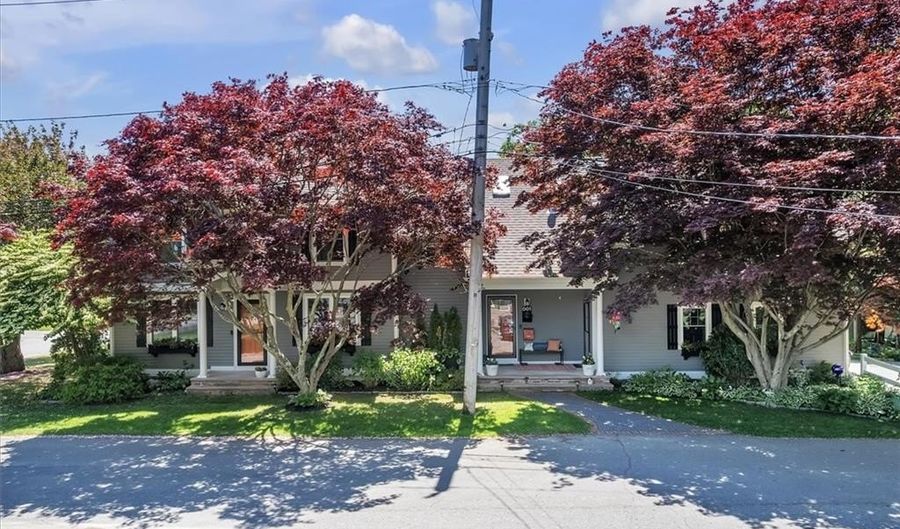 1 Fried Ave, Bristol, RI 02809 - 4 Beds, 5 Bath