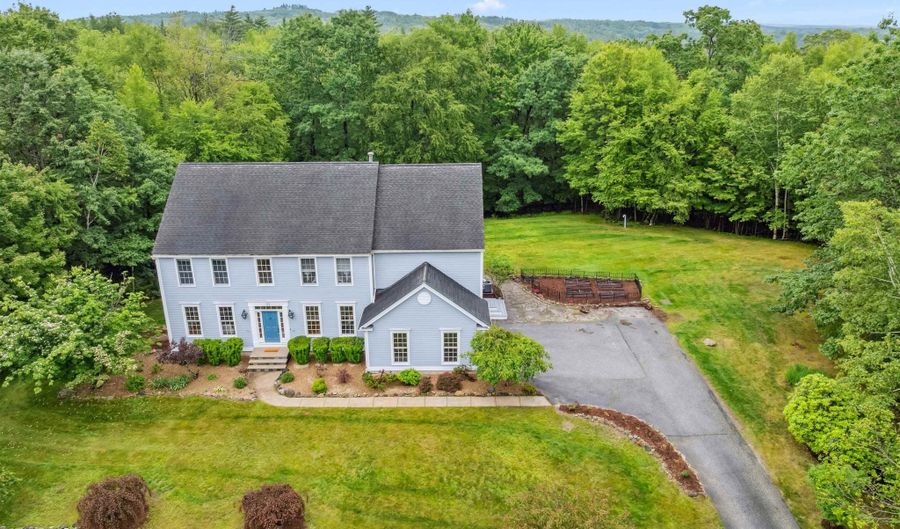 51 The Flume, Amherst, NH 03031 - 4 Beds, 4 Bath