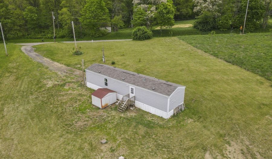 7925 Hunter Rd SW, Amanda, OH 43102 - 2 Beds, 1 Bath