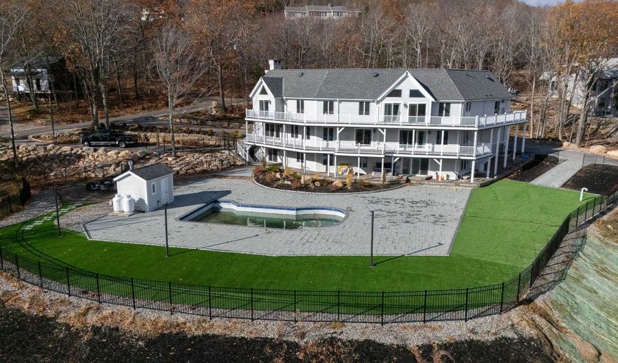 24 N Ledge Rd, Bartlett, NH 03812 - 4 Beds, 7 Bath