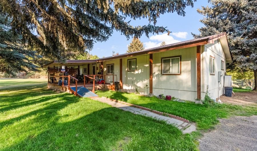 1011 Runyon Dr, Alberton, MT 59820 - 3 Beds, 2 Bath
