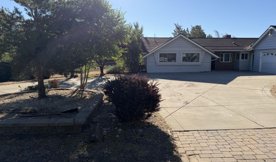 3673 Green Acre Dr, Carson City, NV 89705 - 3 Beds, 2 Bath
