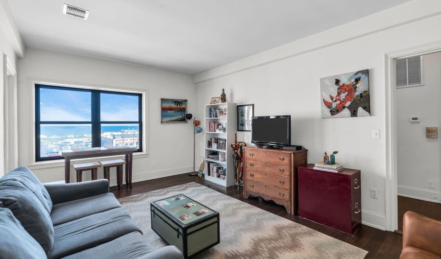 1700 Webb St 4D, Asbury Park, NJ 07712 - 1 Beds, 1 Bath