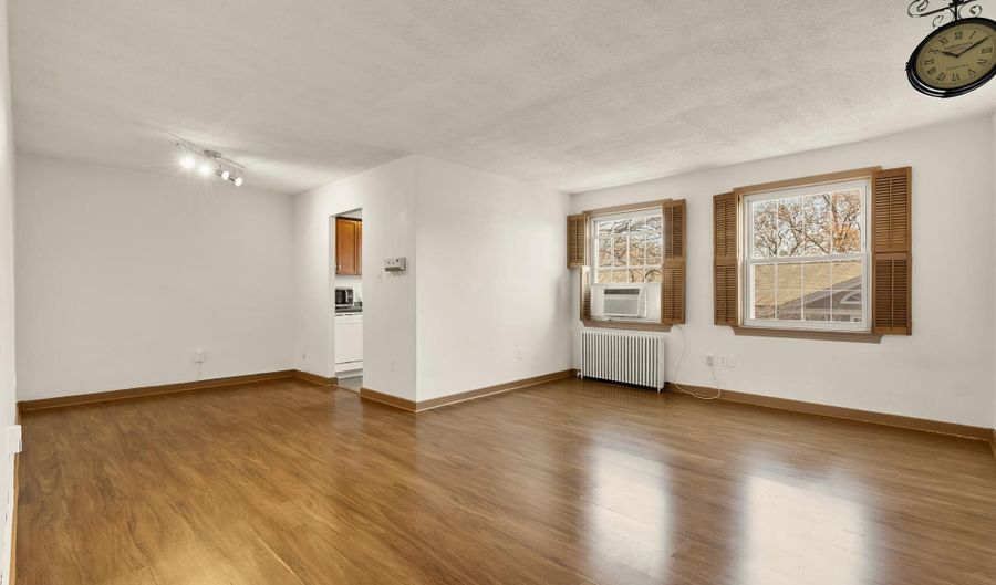 5010 COLUMBIA Pike 6, Arlington, VA 22204 - 1 Beds, 1 Bath