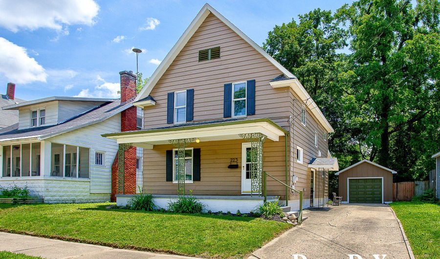 223 North St, Allegan, MI 49010 - 3 Beds, 2 Bath