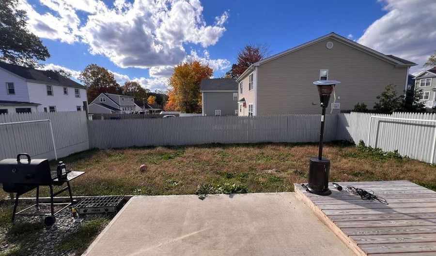 793 Pond St, Bridgeport, CT 06606 - 4 Beds, 3 Bath