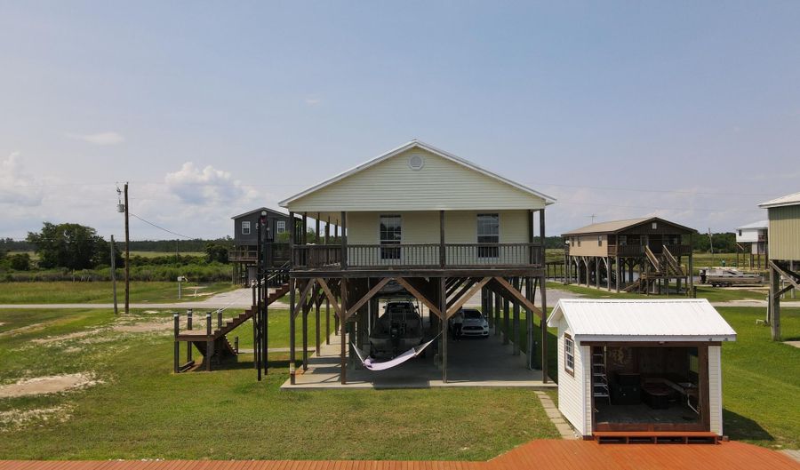 9019 St. Teresa Dr, Bay St. Louis, MS 39520 - 3 Beds, 2 Bath
