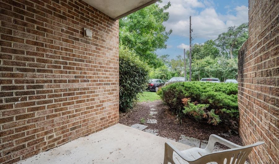 11204 CHERRY HILL Rd 81, Beltsville, MD 20705 - 2 Beds, 2 Bath