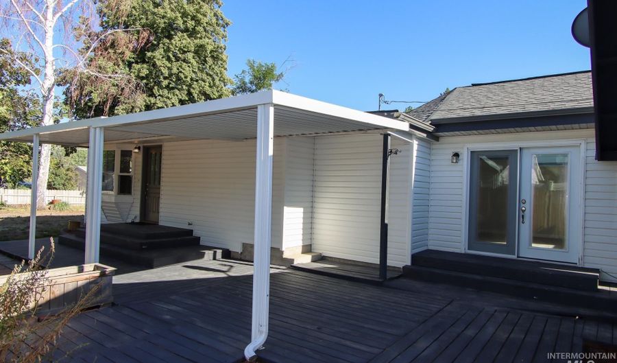2115 S Owyhee St, Boise, ID 83705 - 2 Beds, 2 Bath