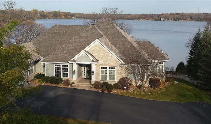 1505 Edgewater Ave, Arden Hills, MN 55112 - 4 Beds, 5 Bath
