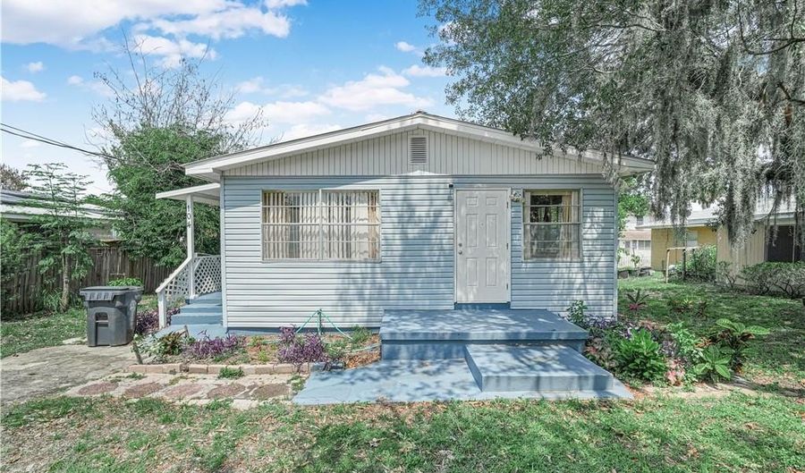 104 N Glenwood Ave, Avon Park, FL 33825 - 3 Beds, 2 Bath