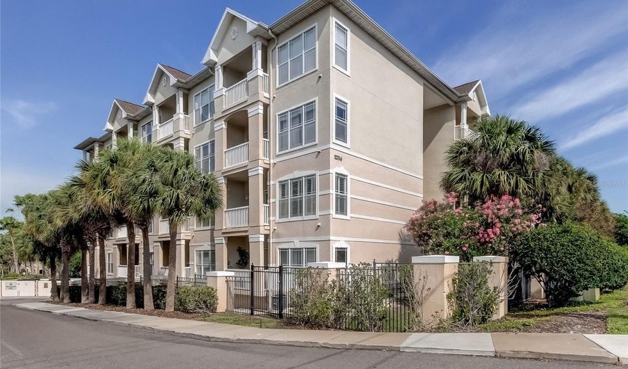 1216 S MISSOURI Ave 220, Clearwater, FL 33756 - 2 Beds, 2 Bath
