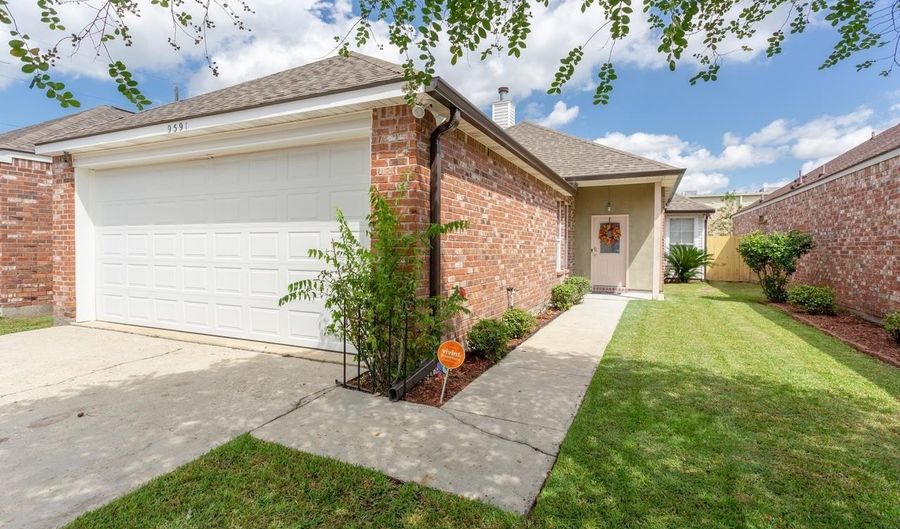 9591 Pecan Tree Dr, Baton Rouge, LA 70810 - 3 Beds, 2 Bath