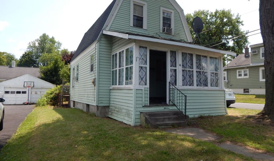 27 Homestead St, Albany, NY 12203 - 2 Beds, 2 Bath