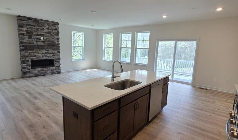 3645 DEXTER Ct 154, Aberdeen, MD 21001 - 4 Beds, 4 Bath