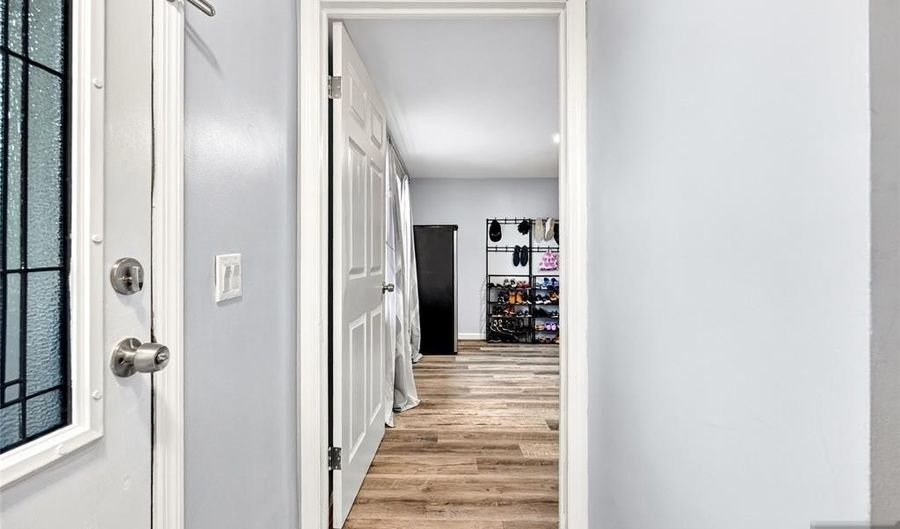 166 Pleasant Ave, Bergenfield, NJ 07621 - 3 Beds, 3 Bath