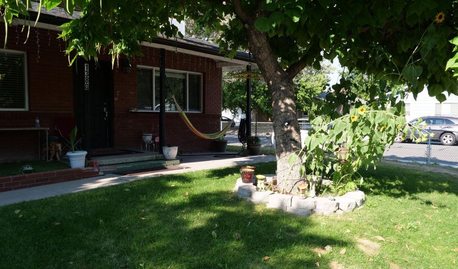 1380 Jerry Ln, Carson City, NV 89701 - 3 Beds, 2 Bath