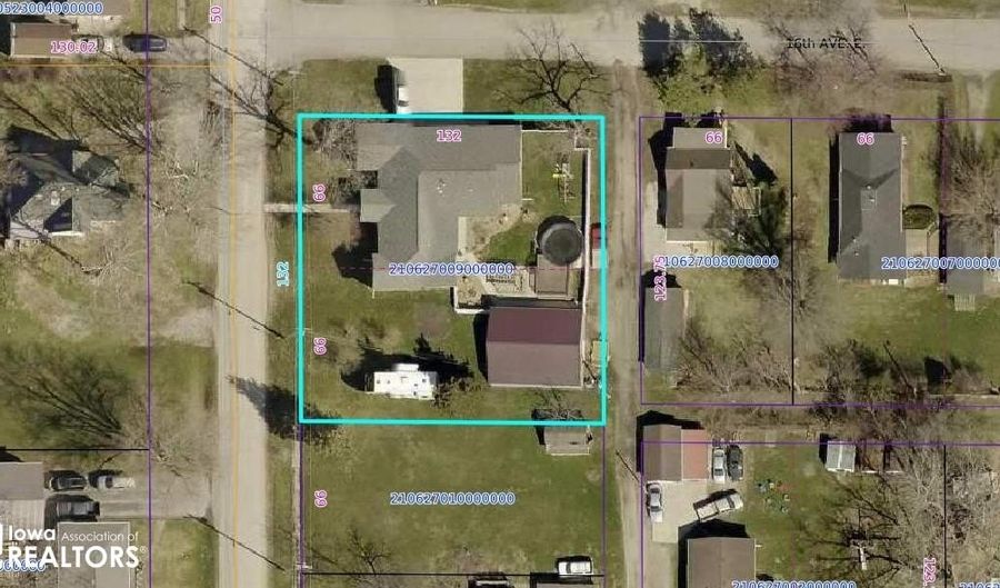1600 S Main St, Albia, IA 52531 - 4 Beds, 3 Bath