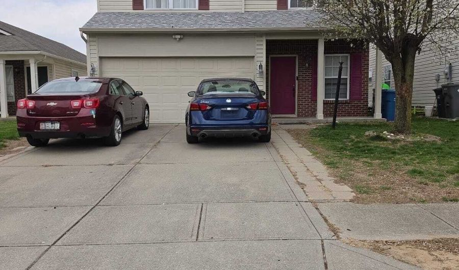 8116 Lake Tree Ln, Indianapolis, IN 46217 - 3 Beds, 3 Bath