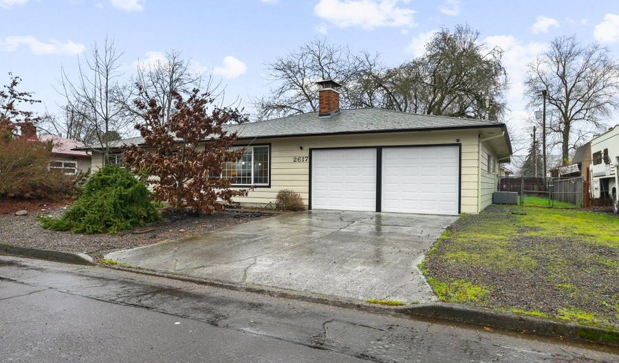 2617 FULTON St, Albany, OR 97322 - 4 Beds, 2 Bath