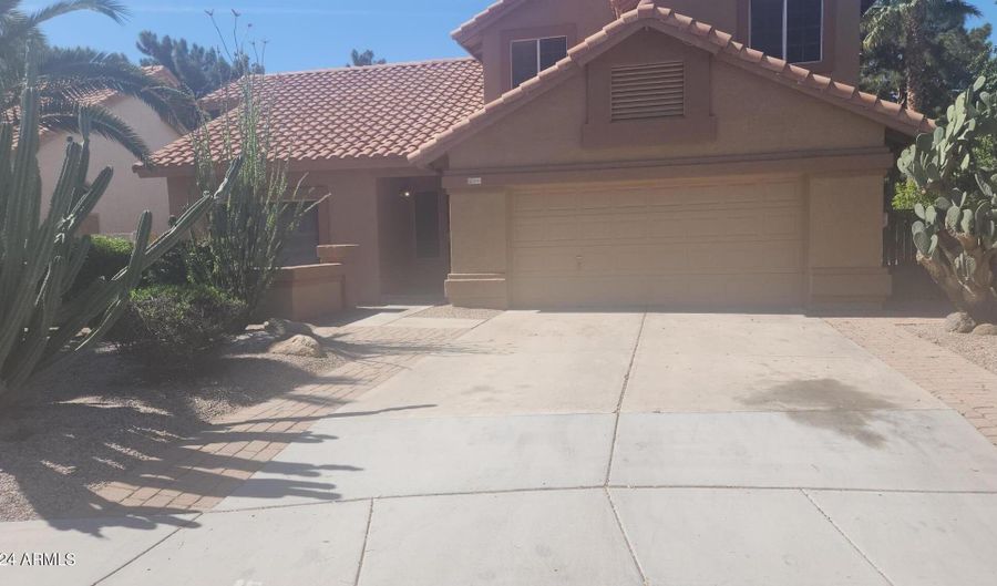 1683 W Carla Vista Dr, Chandler, AZ 85224 - 3 Beds, 3 Bath
