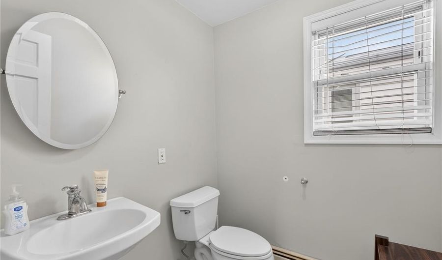 449 451 W Linden St, Allentown, PA 18102 - 0 Beds, 0 Bath