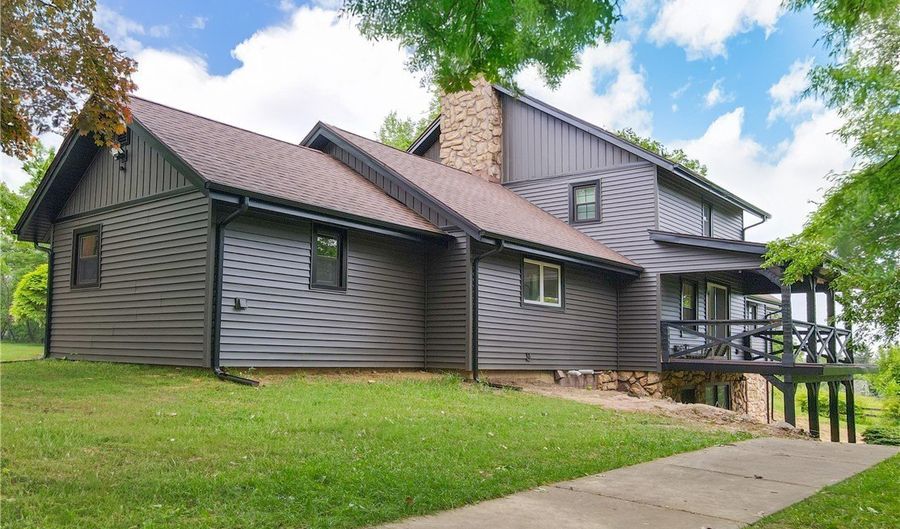 3731 Fortuna Dr, Akron, OH 44312 - 4 Beds, 4 Bath
