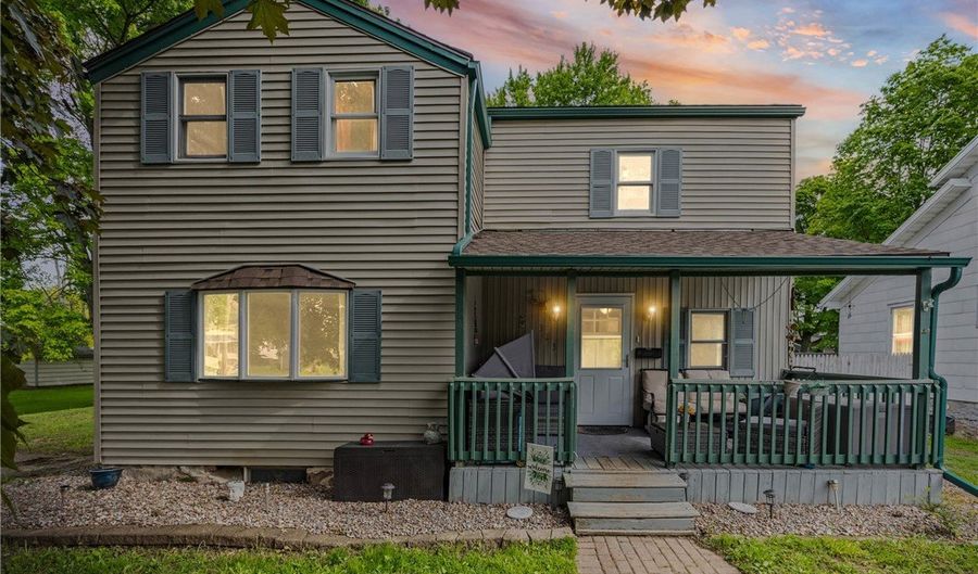 323 E Park St, Albion, NY 14411 - 4 Beds, 2 Bath