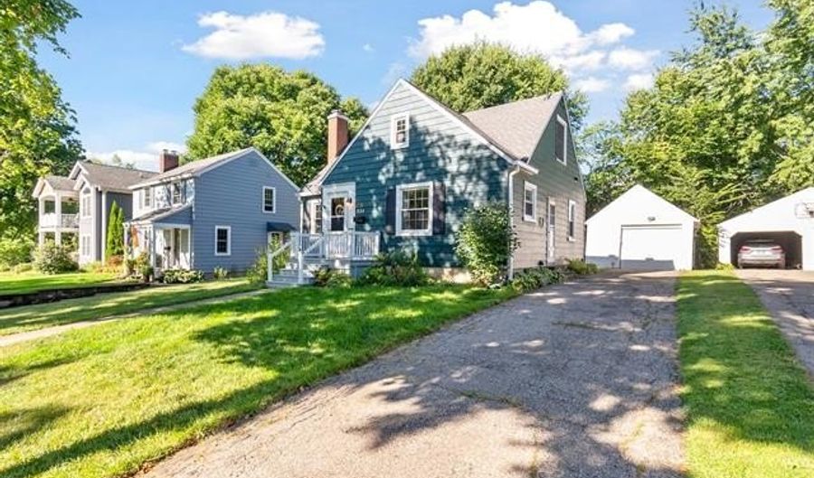 1134 Hutchins Ave, Ann Arbor, MI 48103 - 3 Beds, 1 Bath