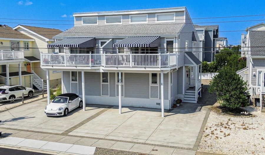 305 78TH St A, Avalon, NJ 08202 - 4 Beds, 3 Bath