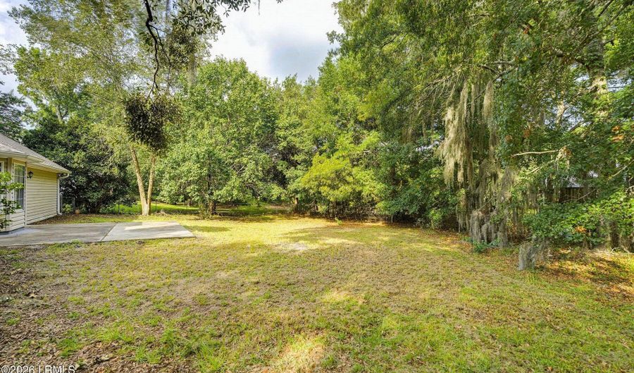 27 Telfair Dr, Beaufort, SC 29907 - 3 Beds, 2 Bath