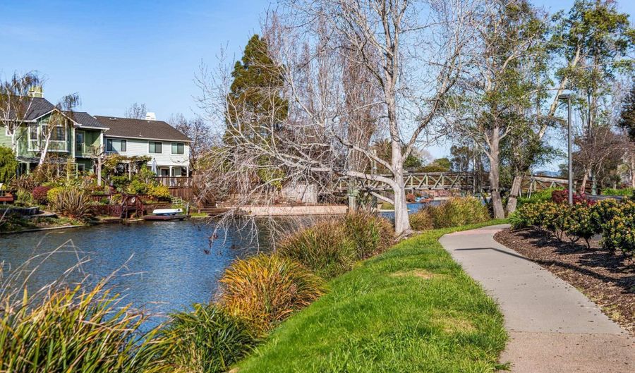 211 Inverness Ct, Alameda, CA 94502 - 3 Beds, 2 Bath