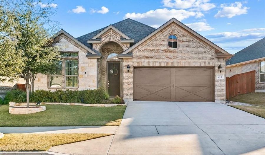 252 Gill Point Ln, Aledo, TX 76008 - 3 Beds, 2 Bath